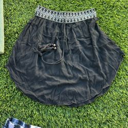 Women’s Skirt Size Small