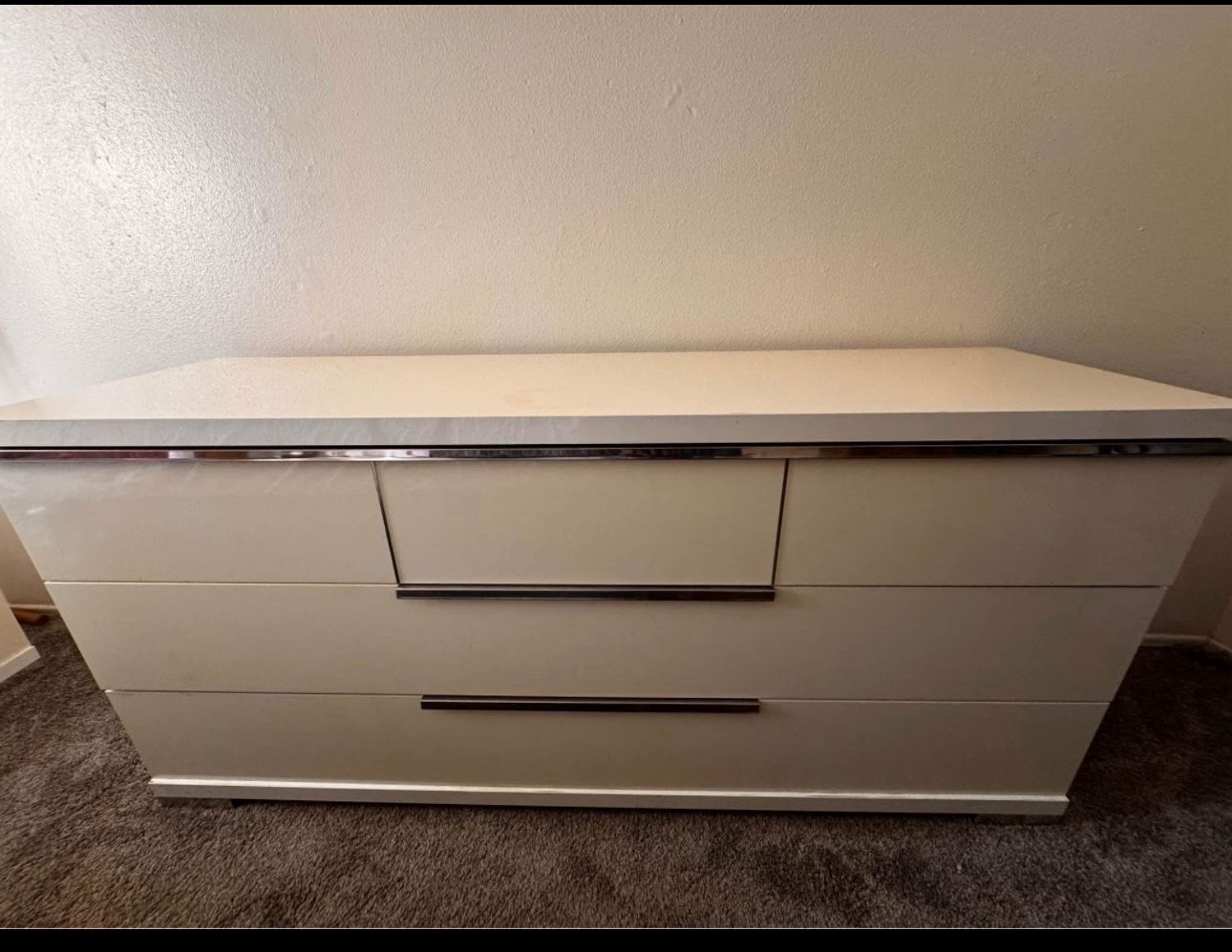 Queen Bedroom set