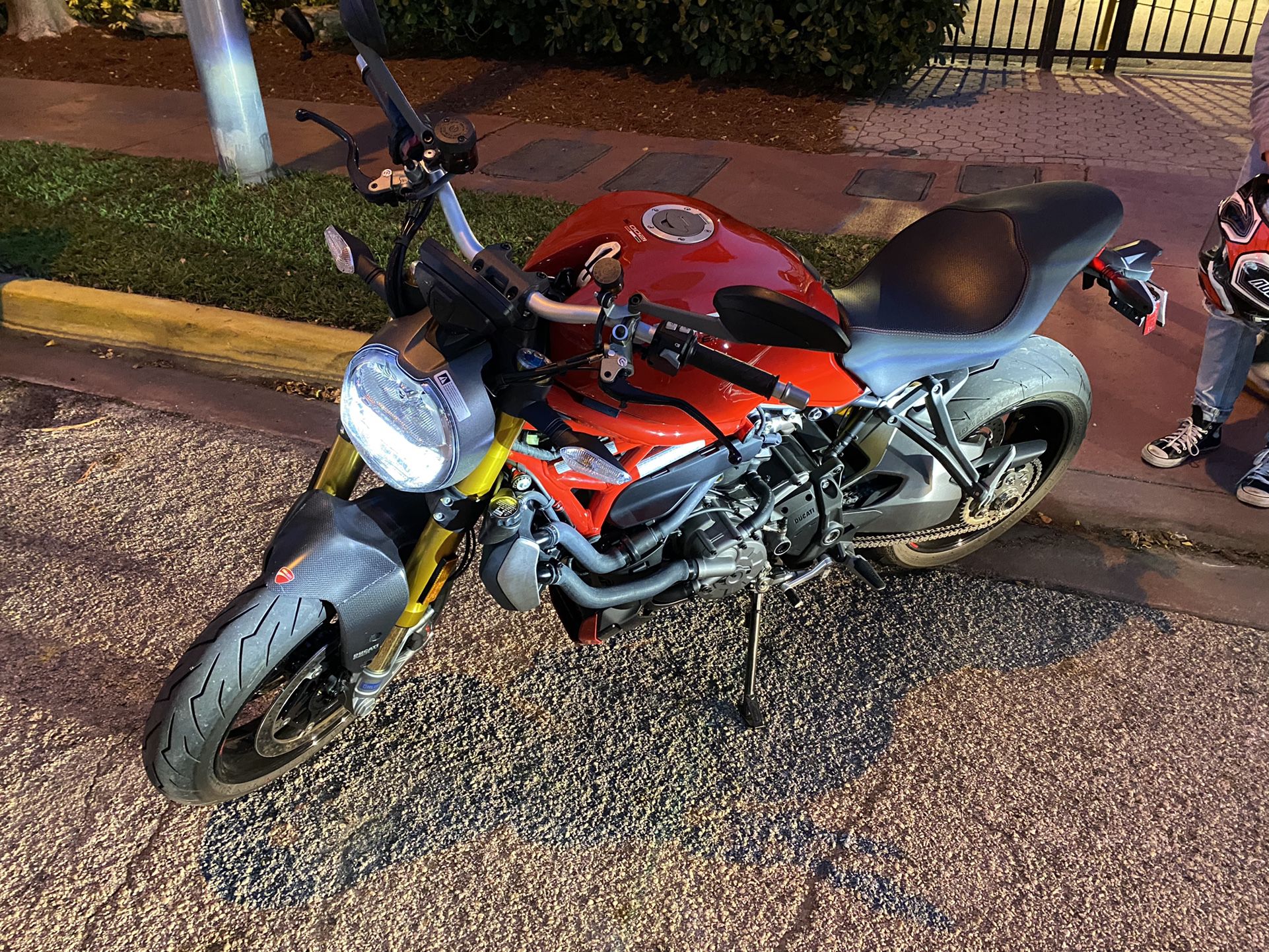 Photo 2019 Ducati Monster 1200S