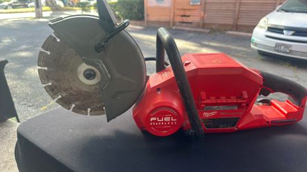 Milwaukee fuel Rapid stop saw