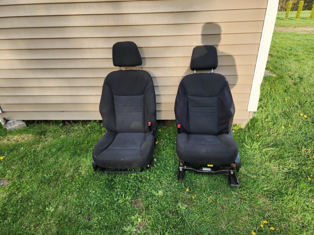 Dodge Charger Seat Set