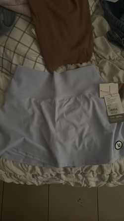 Vuori Women’s Volley Skirt Peri Size Small New With Tags