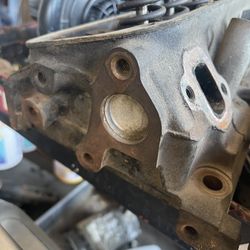 Heads 2002 Dodge 3500 5.9 Gas