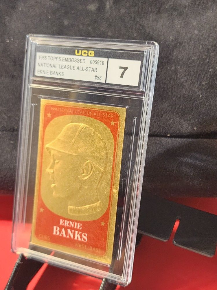 1965 Topps EMBOSSED Ernie Banks Gold Insert #58 Cubs UCG 7 NM
