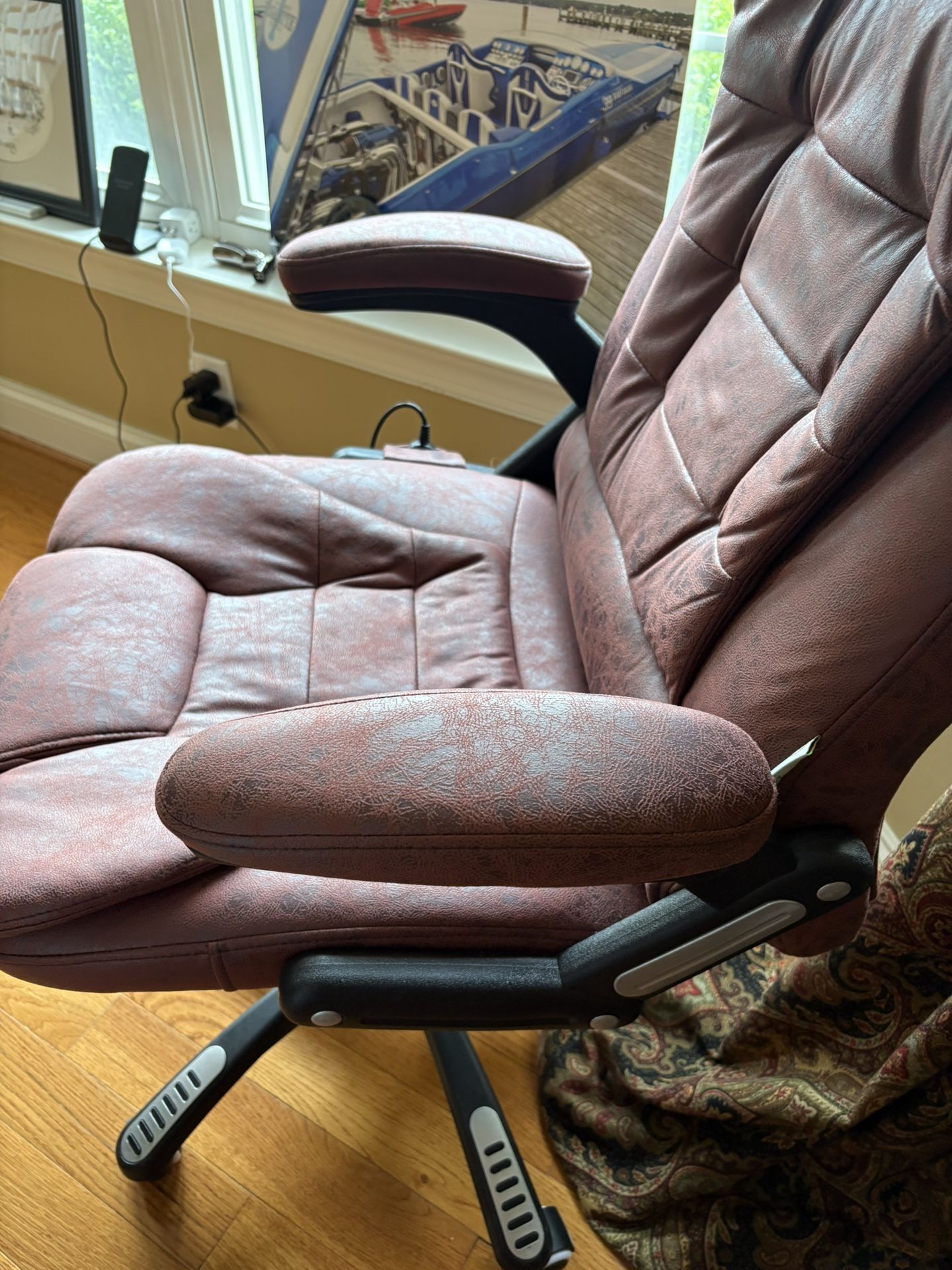 Recliner chair with adjustable heat and vibration