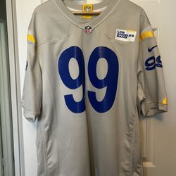 Rams Jersey Size Xl