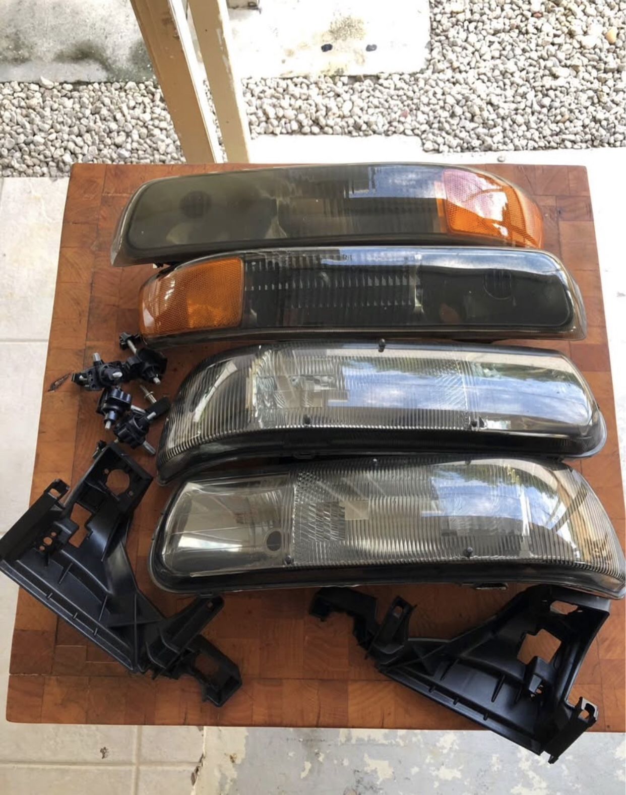 Smoke Chevrolet Tahoe Headlights 2000-2006 will fit Chevy / GMC