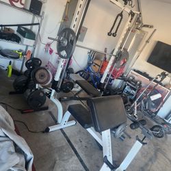 SMITH MACHINE AND WEIGHTS