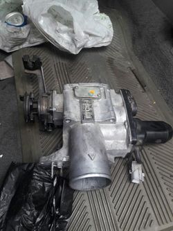 Lexus Throttle body