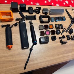 Go Pro 10 Black  Media Bundle 