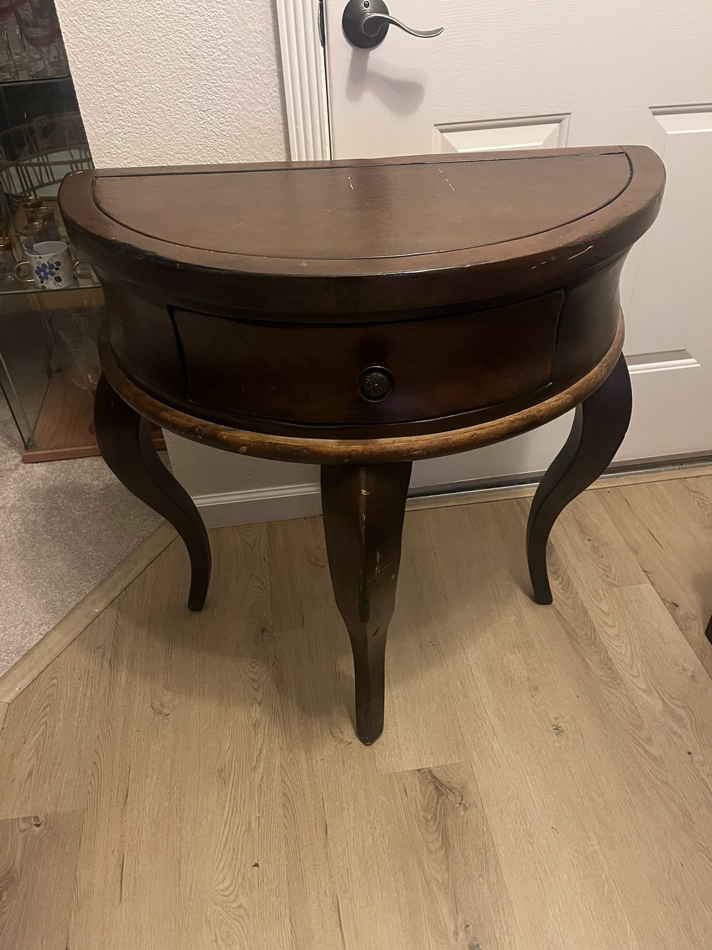 Side Table Entry Table 
