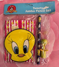 Vintage Tweety Pencil Set