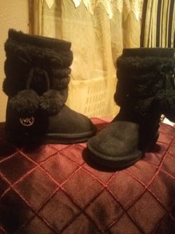 Hardly worn very nice pair Baby Girl MK Black suede slip-on boots