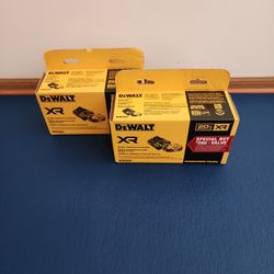DeWALT 20V MAX STARTER KIT (5.0 Ah Battery)