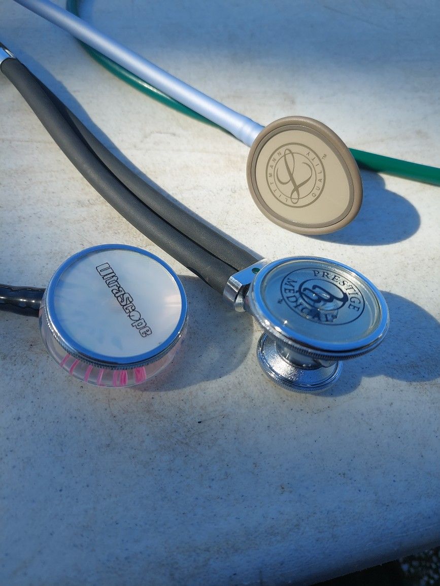 STETHOSCOPES HIGH QUALITY BRAND NEW 3 available CHEAP