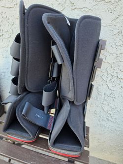Xceltrax air walking boot