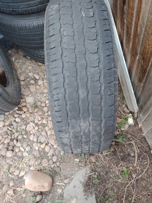 1 255 70 R16