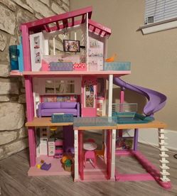 Barbie Dreamhouse Dollhouse With Pool, Slide And Elevator
