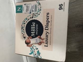 New born diapers