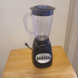 Brentwood Blender 12 Speed - 50 Oz Capacity