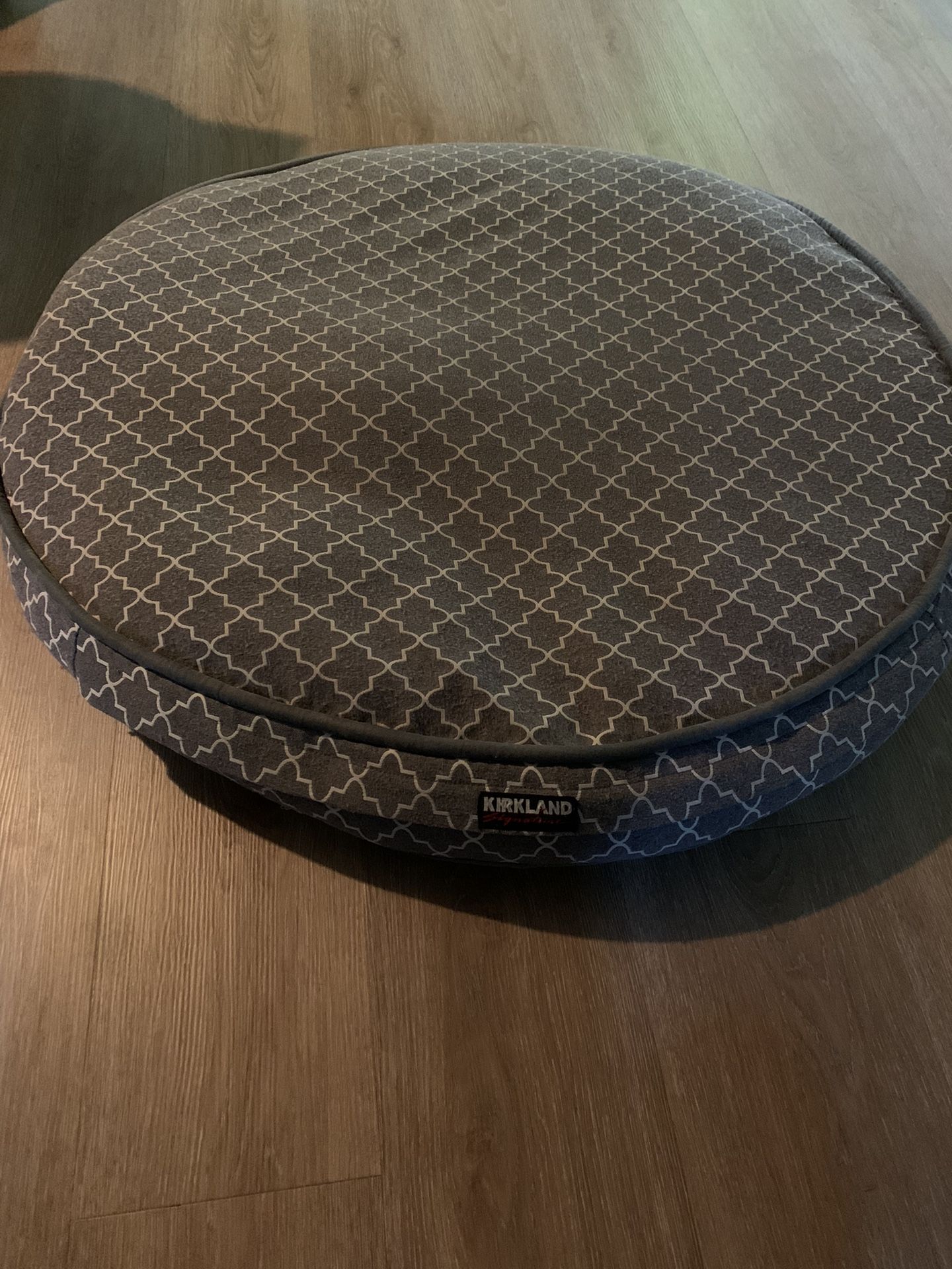 Large Round Dog Bed 