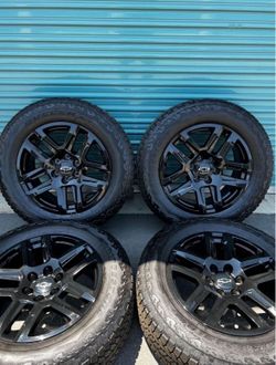 Chevy Silverado Trail Boss Factory Wheels Tires