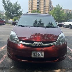 2008 Toyota Sienna