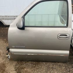Driver side, Chevy Tahoe door front