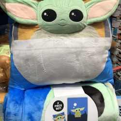 Mandalorian The Child Pillow and Throw Set