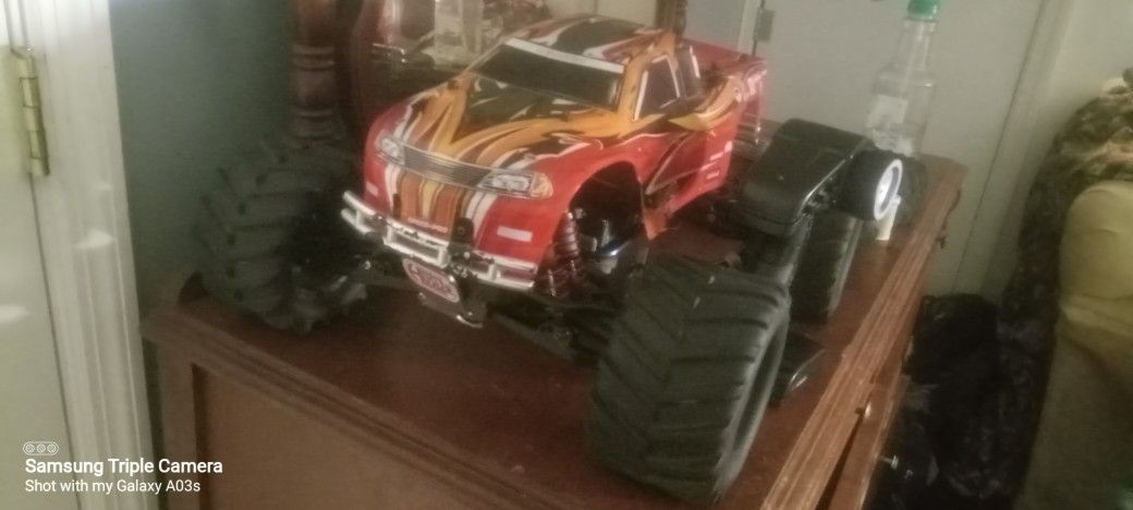 T Raxxas T Maxx. 3.3