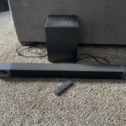 Klipsch BAR 40 Sound Bar + Subwoofer – Excellent Condition