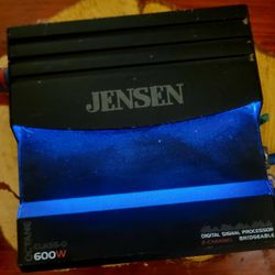 Jensen 600 W With Built-in Digital Signal Processor Car Audio Amplifier