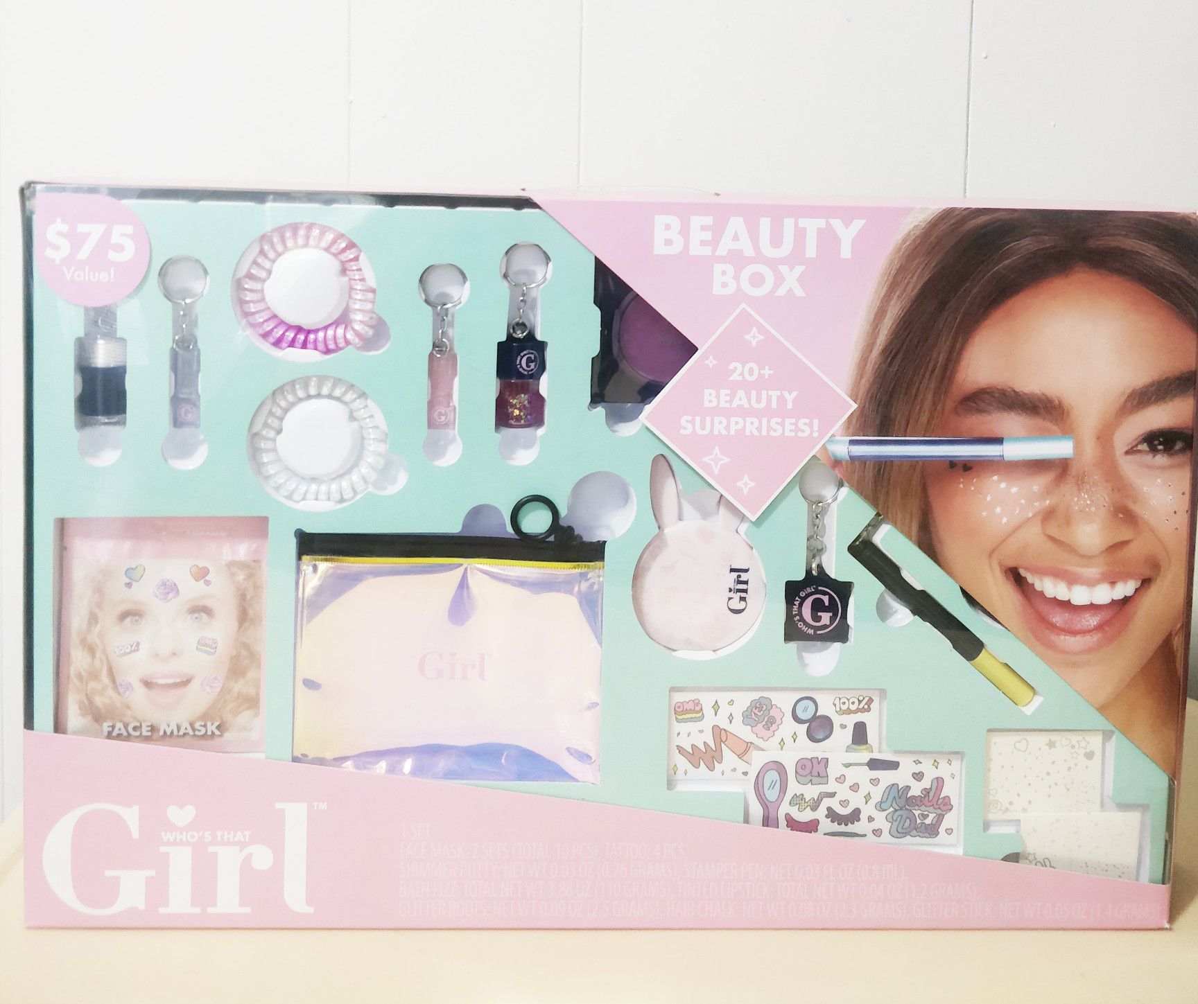 Beauty Box with 20+ Beauty Surprises.