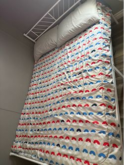 Full size bed with matress