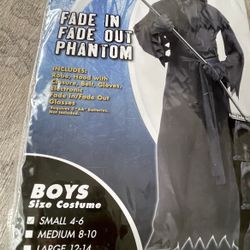 Children’s Phantom Of Darkness Costume. Size Small/4-6 yrs