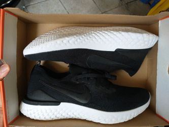 New Nike Epic React Flyknit 2 Men Size 11