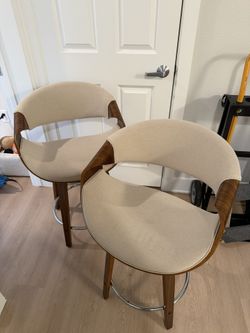 2 Swivel Barstools