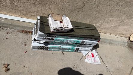 Roofing material