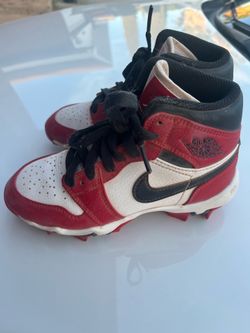 T-Ball Bat’s, Gloves, shoes and helmets