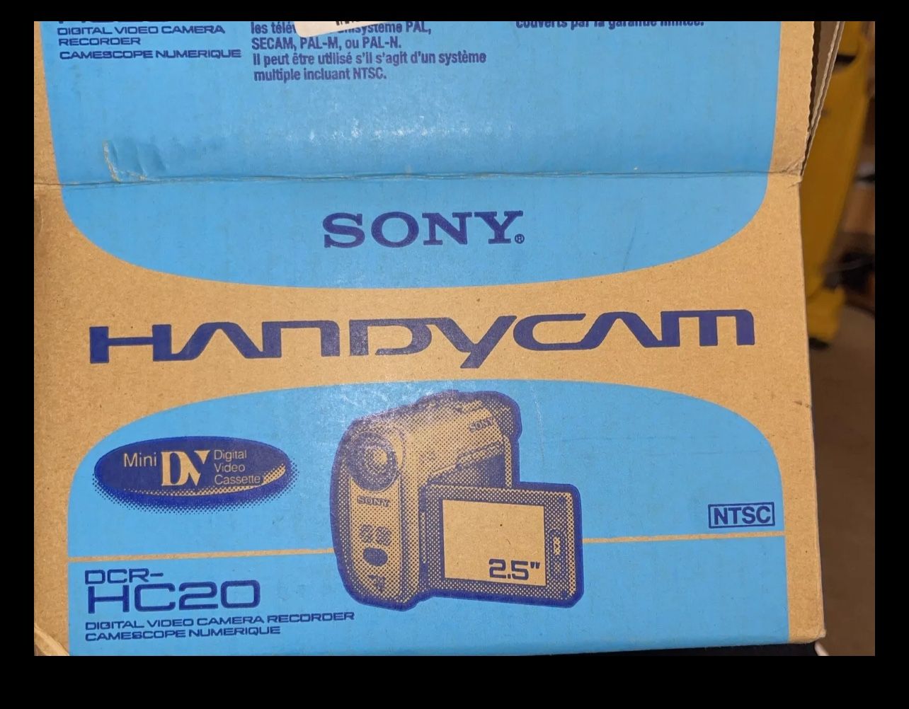 Sony DCR-HC20 NTSC MiniDV Digital Video Camera Recorder With Accessions Tested