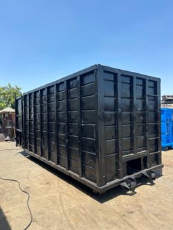 7’10” x 16’ ROLL OFF CONTAINER