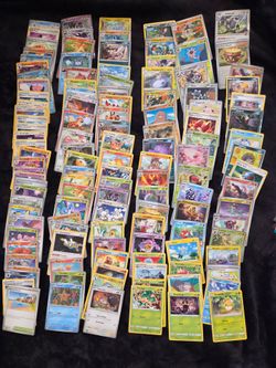 Pokemon card lot. 2000 cards