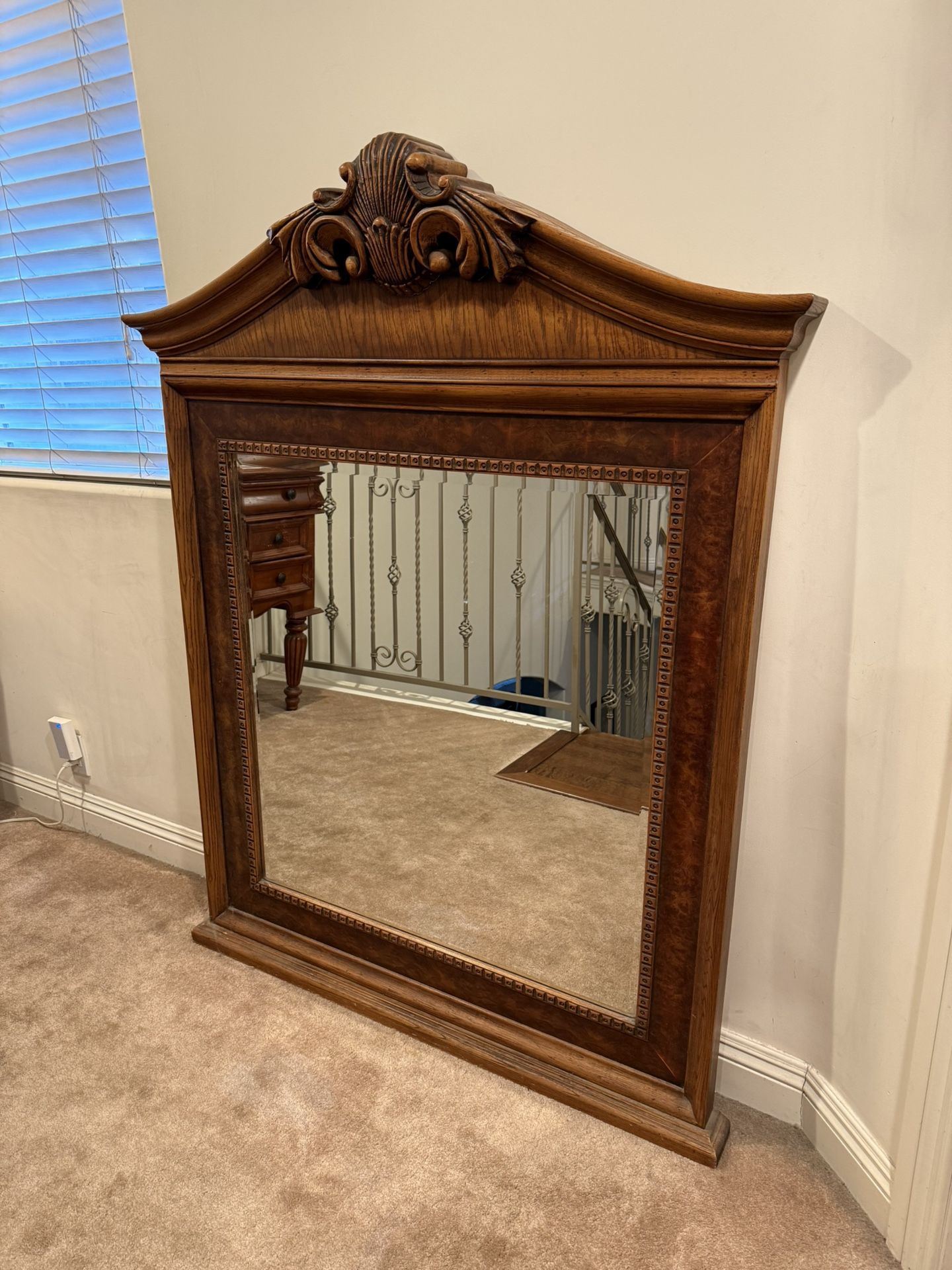 Giant Glass Mirror (must Pick Up!)