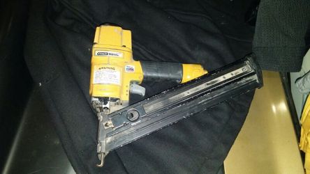 Finish nailer