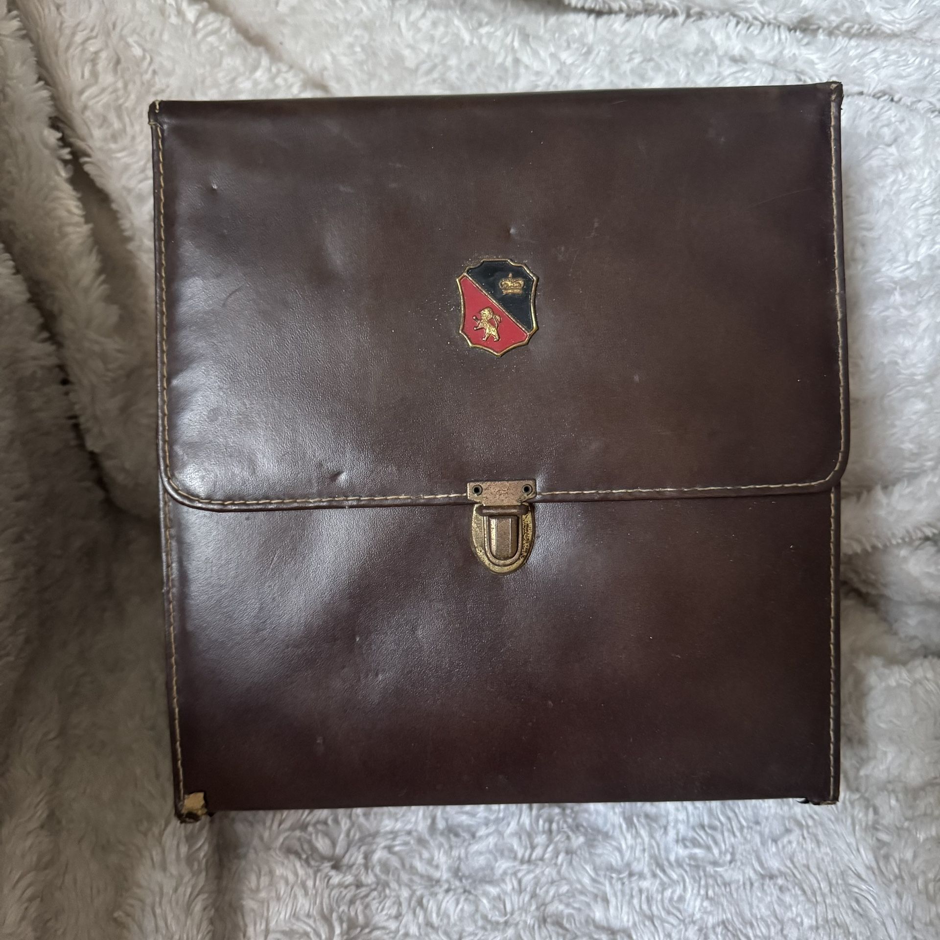 Vintage 60s Shields Glass Liquor Bottles Bar 8 pc Set with Brown Leather Case