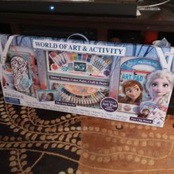 Frozen. Art Activity Set. Very Large 