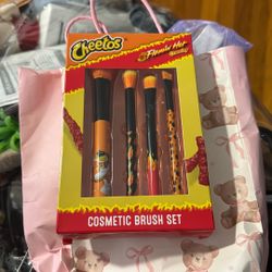 Hot Cheetos Make Up Brush Set