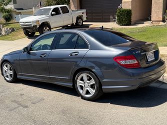 2011 Mercedes benz c300
