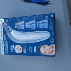 New DermaSuction   Pore Cleaning Device