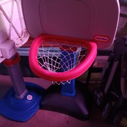 Basketball Hoops 